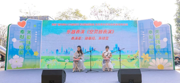 图：空灵鼓表演